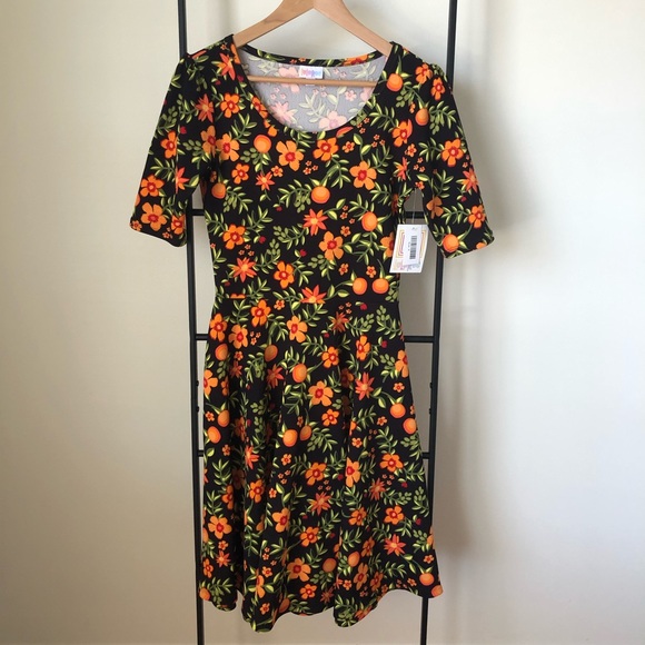 LuLaRoe Dresses & Skirts - ~NWT Lularoe LLR ‘Nicole’ Dress Medium